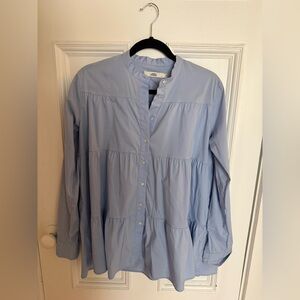 0039 ITALY brand Light Blue Tiered Cotton Button-Front Tunic. Size XS.